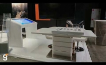 Аренда интерактивного стола Dedal Air 43 в выставочном центре AkBars Retro Cars